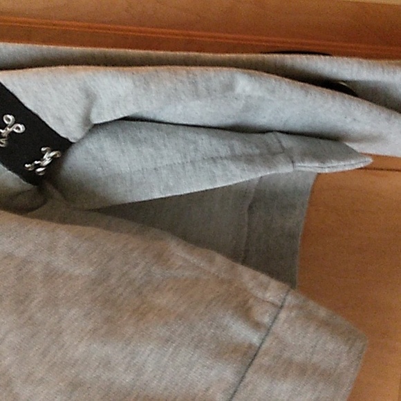 Adorable Top - Picture 7 of 8